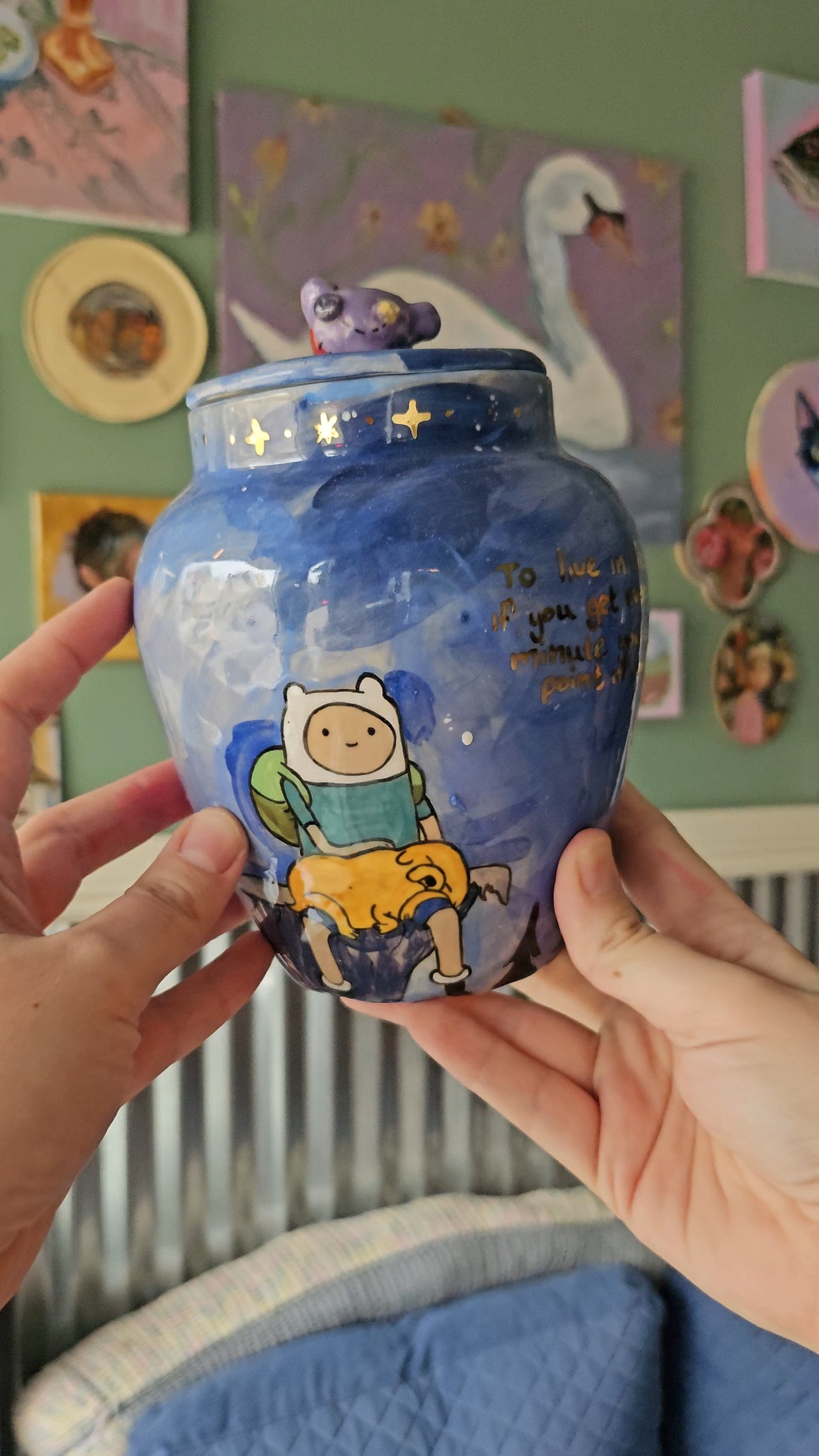 A Jake the Dog Urn